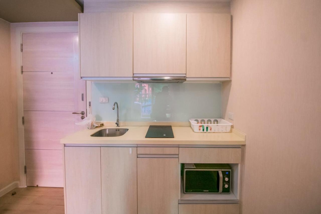 Seven Seas Pattaya Poolside Room ห้องติดสระ Джомтьен Экстерьер фото