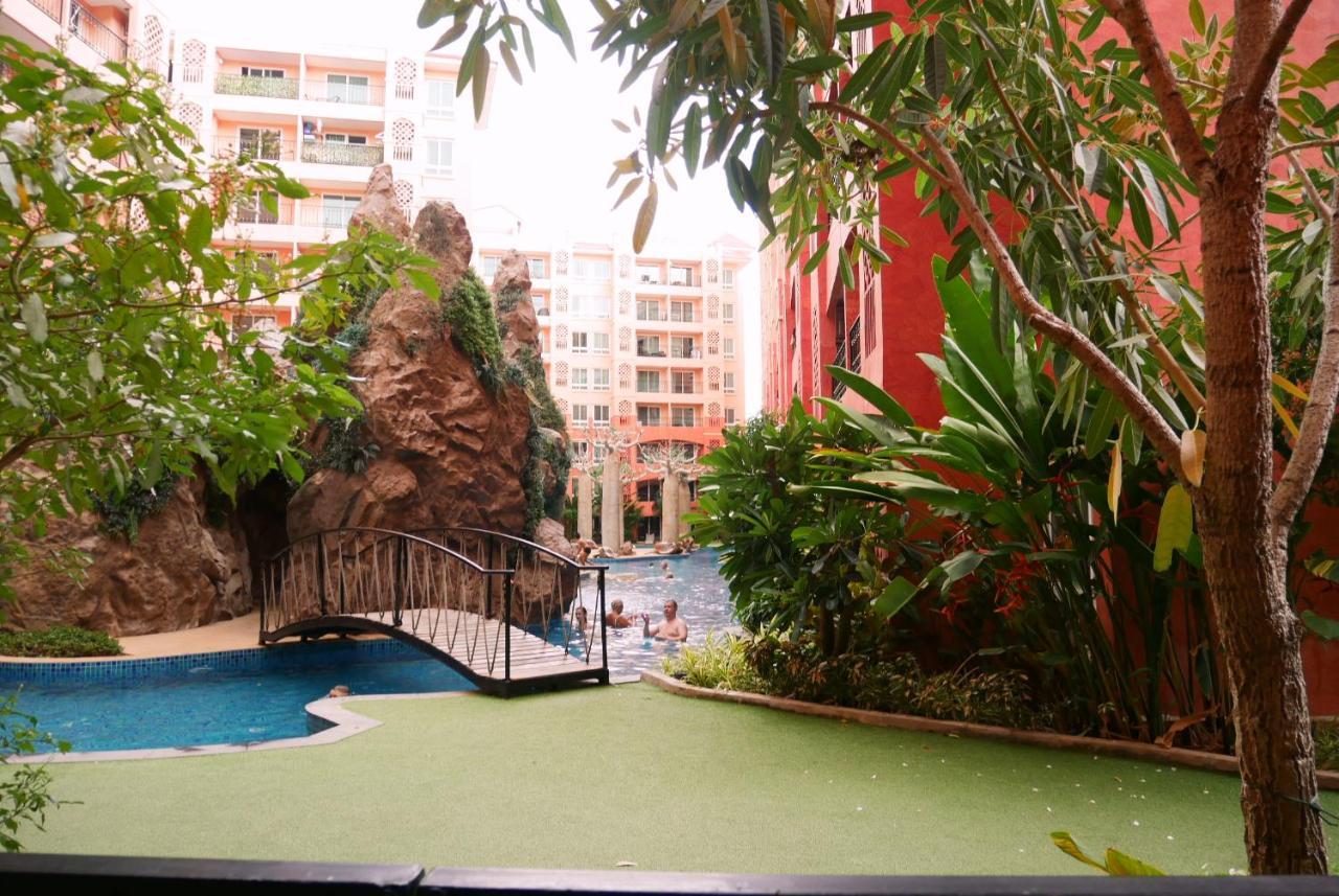 Seven Seas Pattaya Poolside Room ห้องติดสระ Джомтьен Экстерьер фото