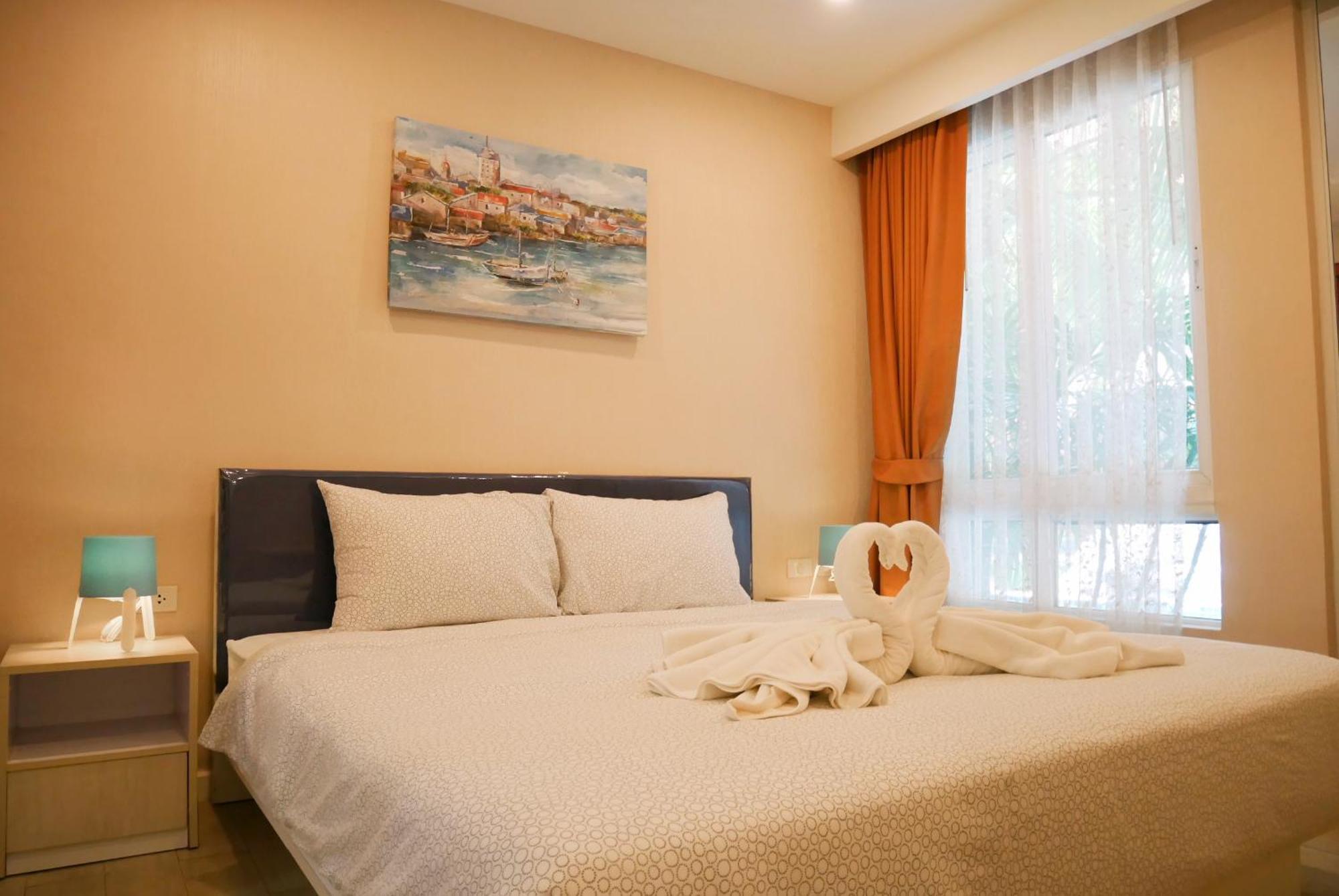 Seven Seas Pattaya Poolside Room ห้องติดสระ Джомтьен Экстерьер фото